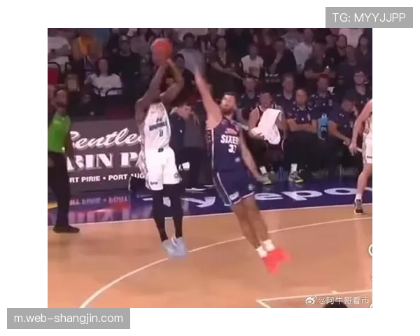 辽宁队双后卫哈维与布罗金顿到位 后场火力与冲击力双重升级